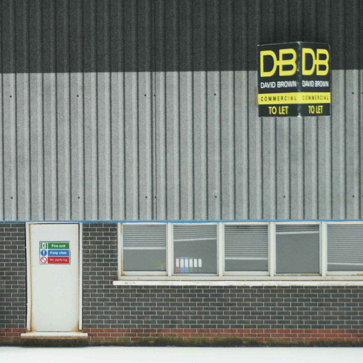 KX007-OO Ultra-Low Relief Industrial Unit Side Wall #1 - OO/4mm/1:76