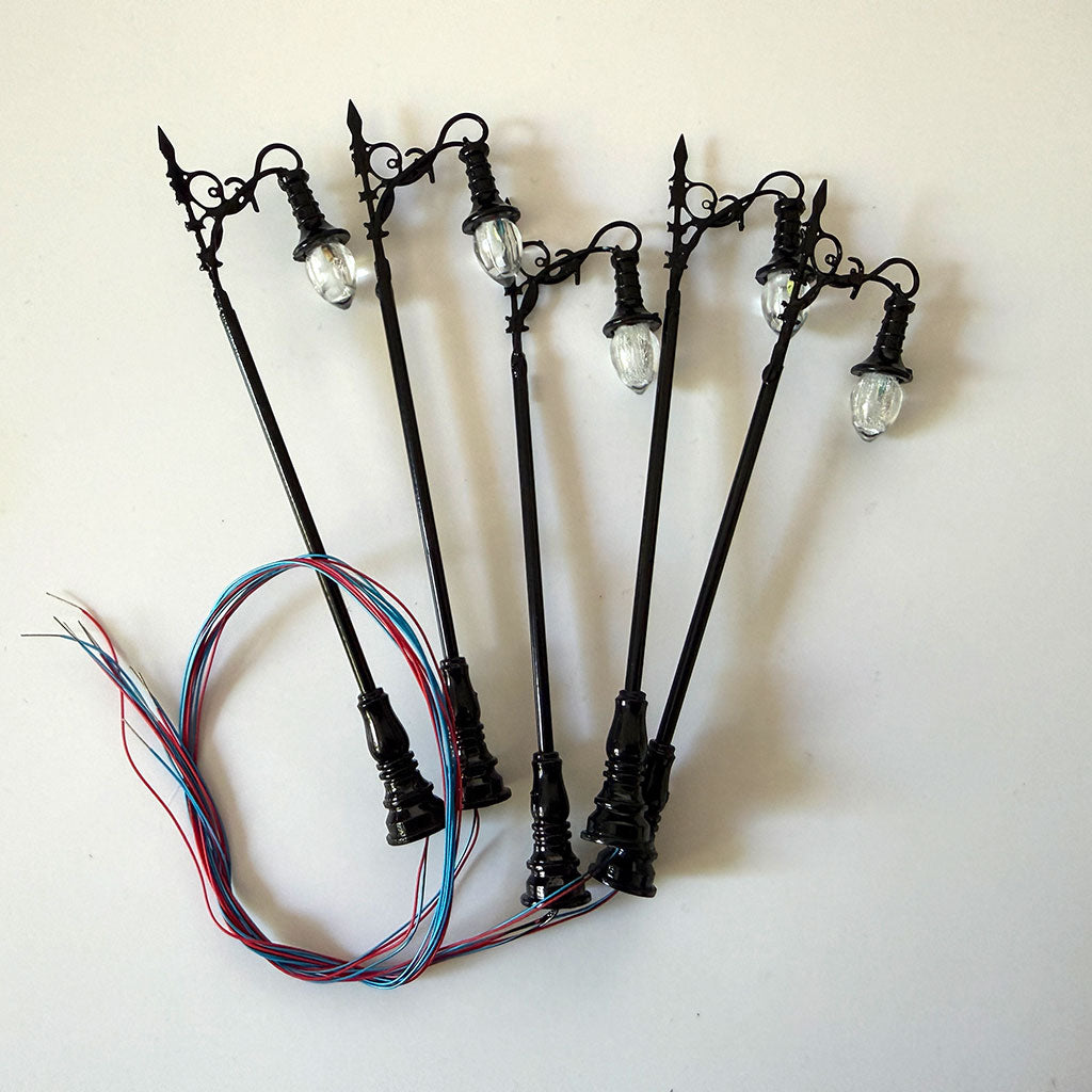 Period Style LED Street Lamps - Type 1 (Pack of 5) OO/1:76