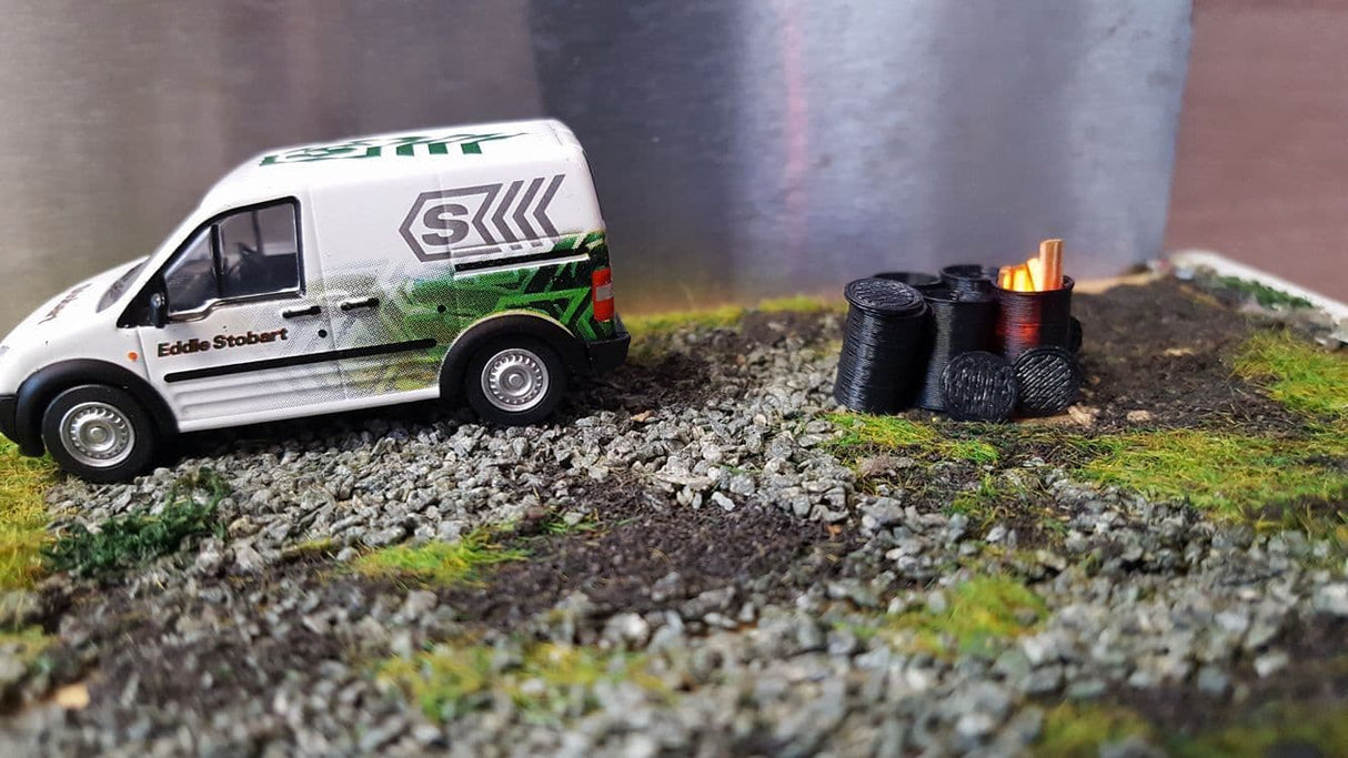 AX026-OO Barrel Fire/Incinerator With Flickering LED Illumination OO/4mm/1:76