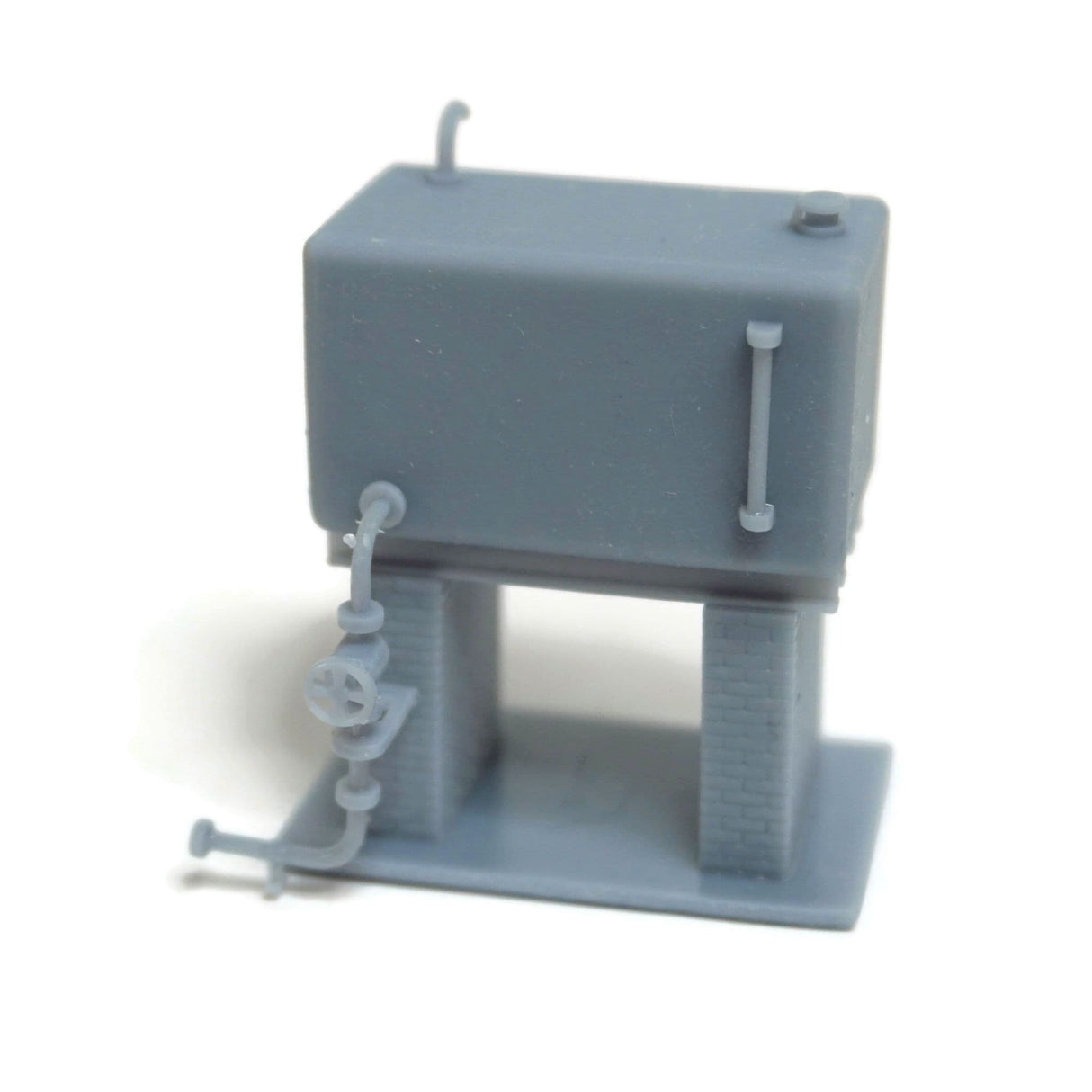 AX197-OO Oil / Fuel Tank On Brick Pillars - OO/4mm/1:76