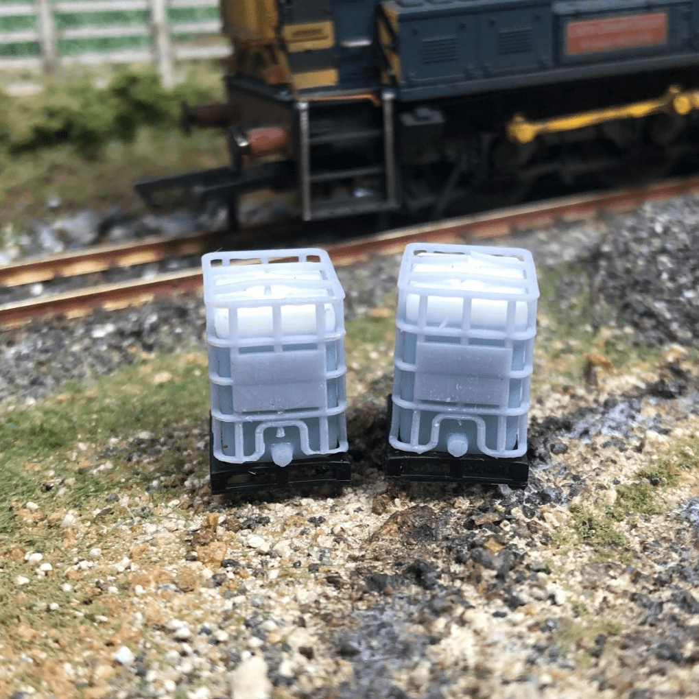 AX343-OO 640L IBC Tanks / Containers (Filled) (Pack of 4) OO/4mm/1:76