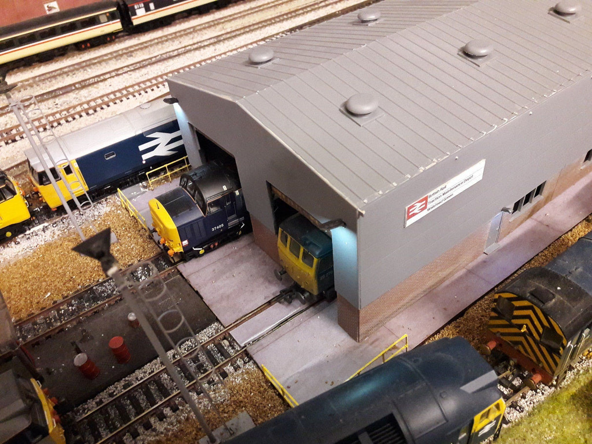 Factory Seconds LX096-OO Concrete Hardstanding Kit OO/4mm/1:76