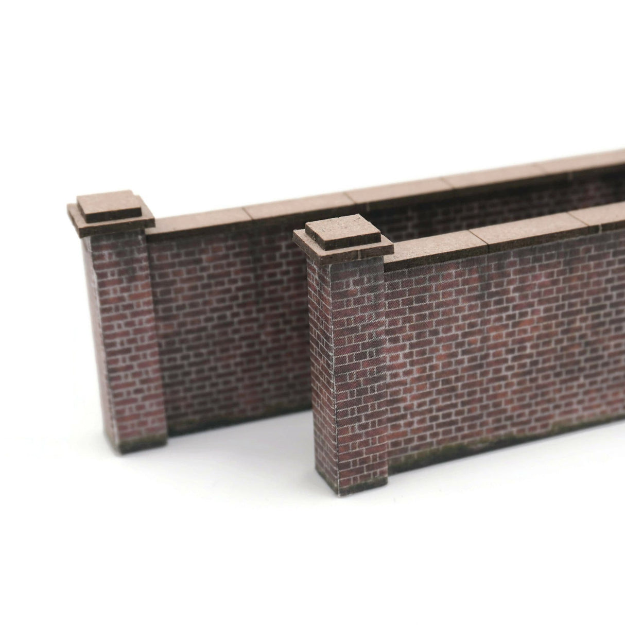 KX002-OO 6ft Industrial Brick Wall And Gates OO/4mm/1:76