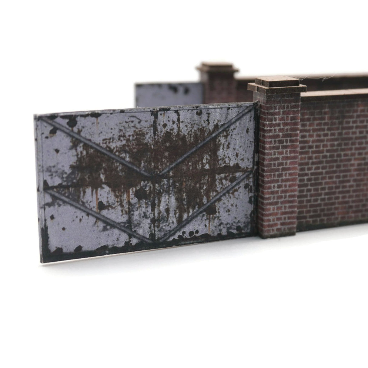 KX002-OO 6ft Industrial Brick Wall And Gates OO/4mm/1:76