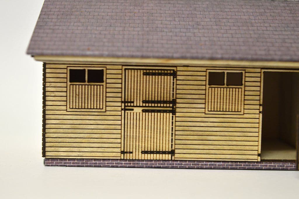 KX034-OO Laser Cut Delamere Stables OO/4mm/1:76