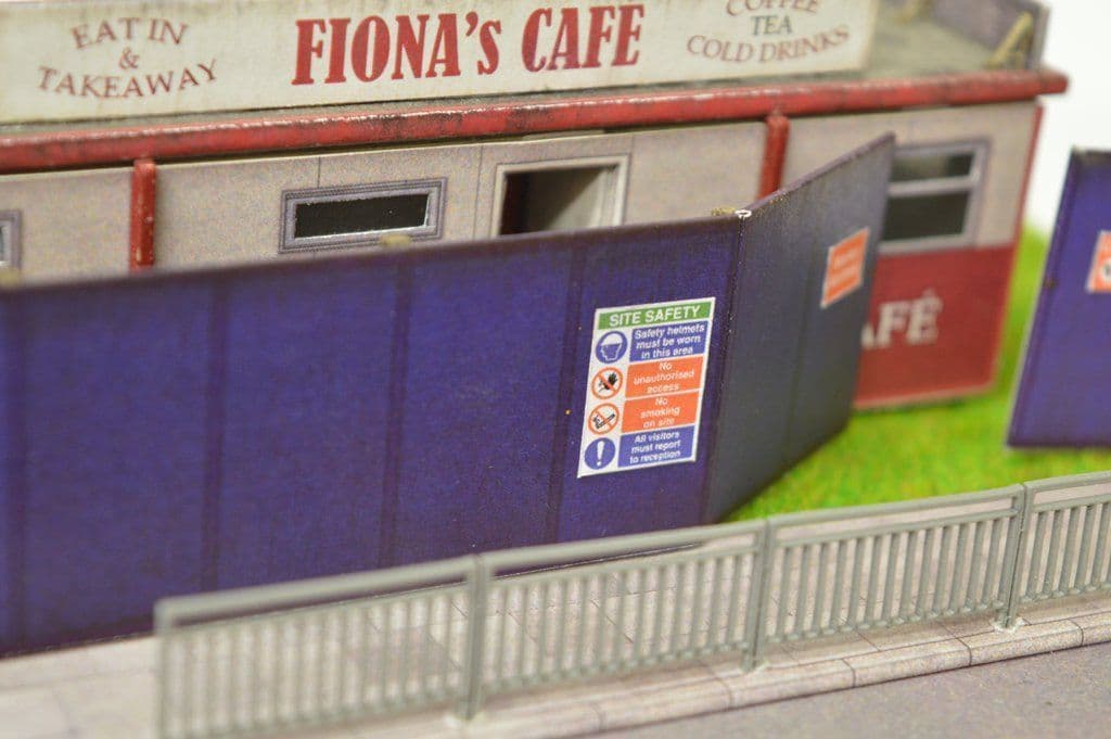 KX035-OO Building Site Hoarding Kit OO/4mm/1:76