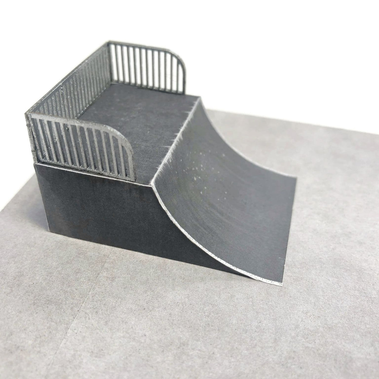 KX058-OO Skatepark / BMX Track - OO/4mm/1:76