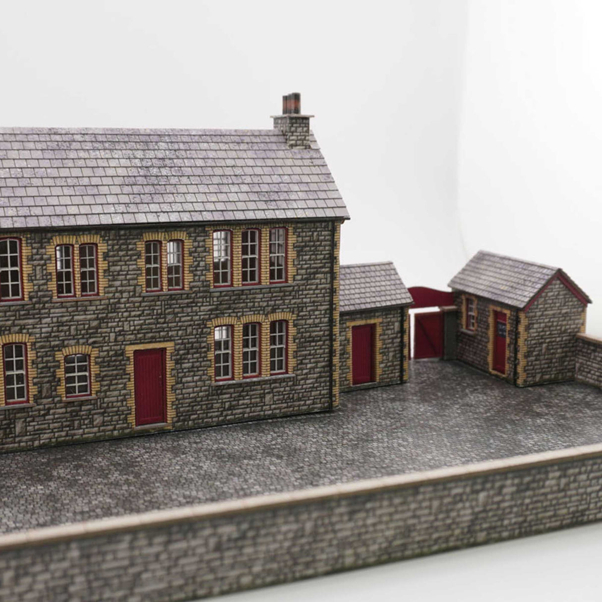 KX120-OO Victorian Ale House/Country Pub - OO/4mm/1:76