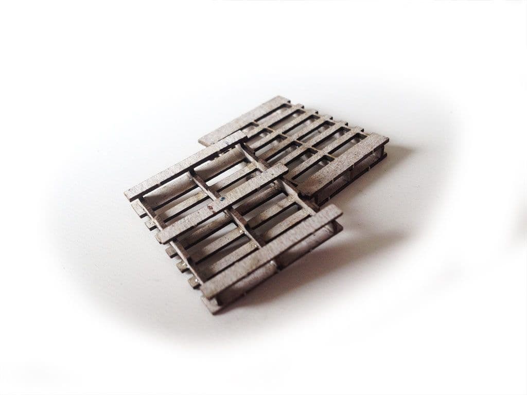 LX022-O Laser Cut 4ft Pallets (Pack of 12) O/7mm/1:43