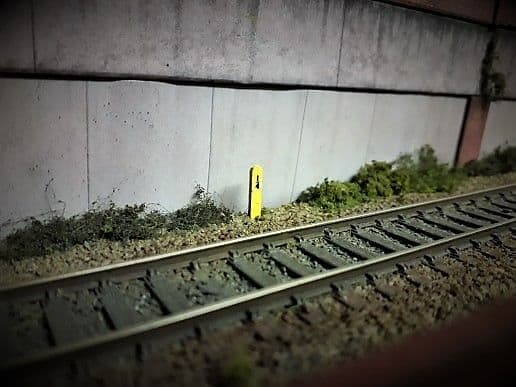 LX033-OO Mileposts, Gradient & Catch Points Signs (Pack of 29) - OO/4mm/1:76