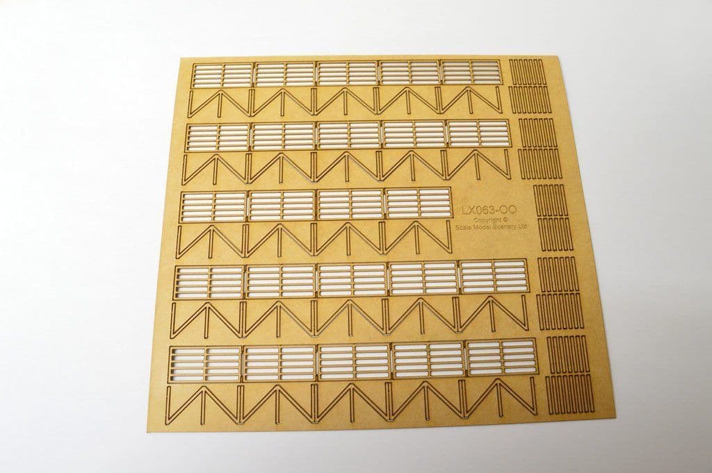 LX063-OO Laser Cut Sheep Hurdles/Pens OO/4mm/1:76