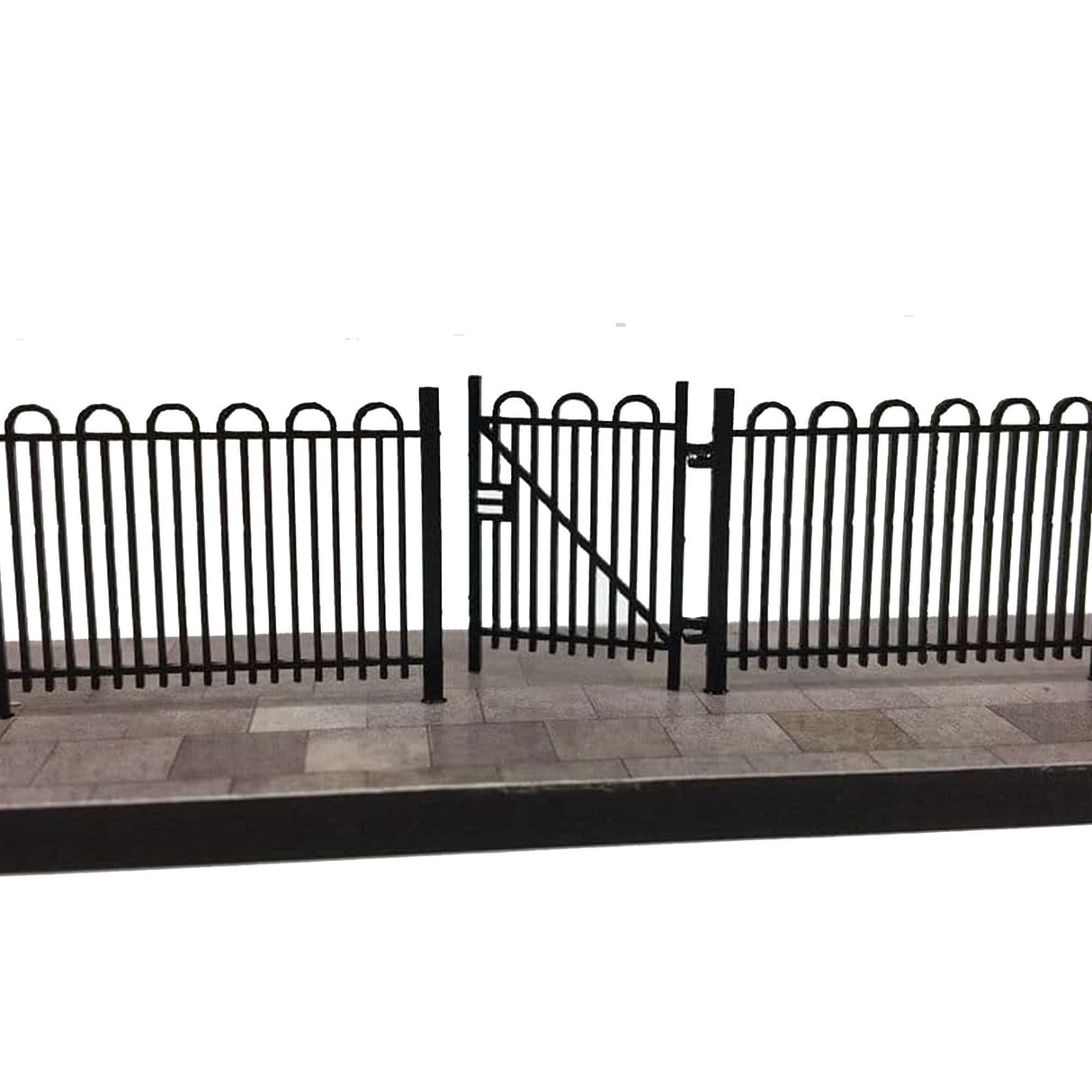 LX102-N Laser Cut 5ft School/Park Hairpin Railings N/2mm/1:148