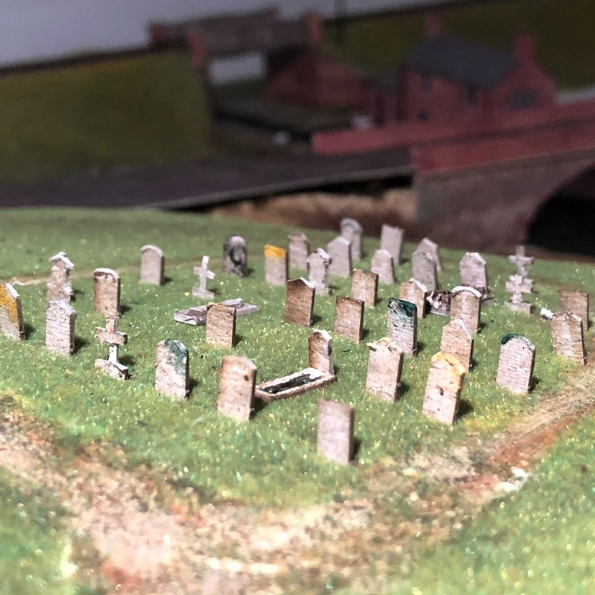 LX394-OO Laser Cut Gravestones (Pack of 58) - OO/4mm/1:76