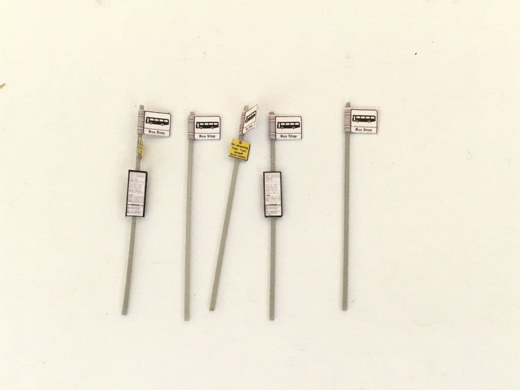 S009-OO Bus Stop Signs (Pack of 24) OO/4mm/1:76