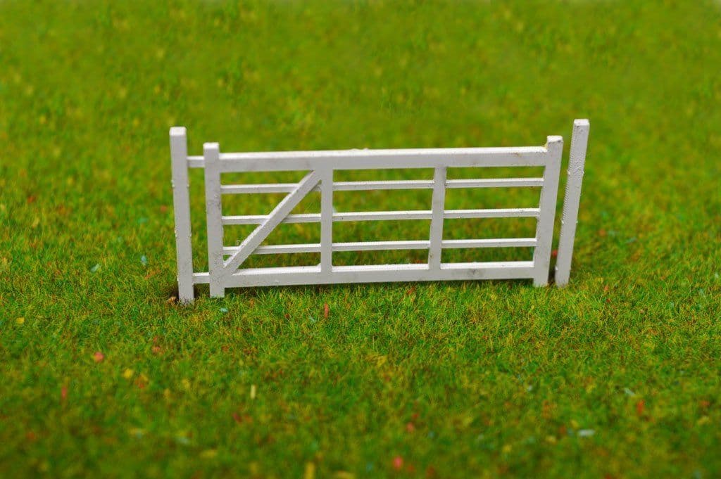 SMS-BP2 GWR/Heritage Railway Lineside Details Kit (OO/HO Scale)