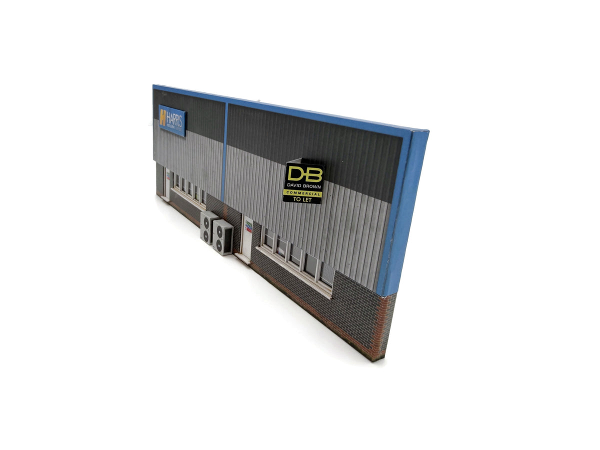 KX007-OO Low Relief Industrial Unit Side Wall #1 OO / 4mm / 1:76