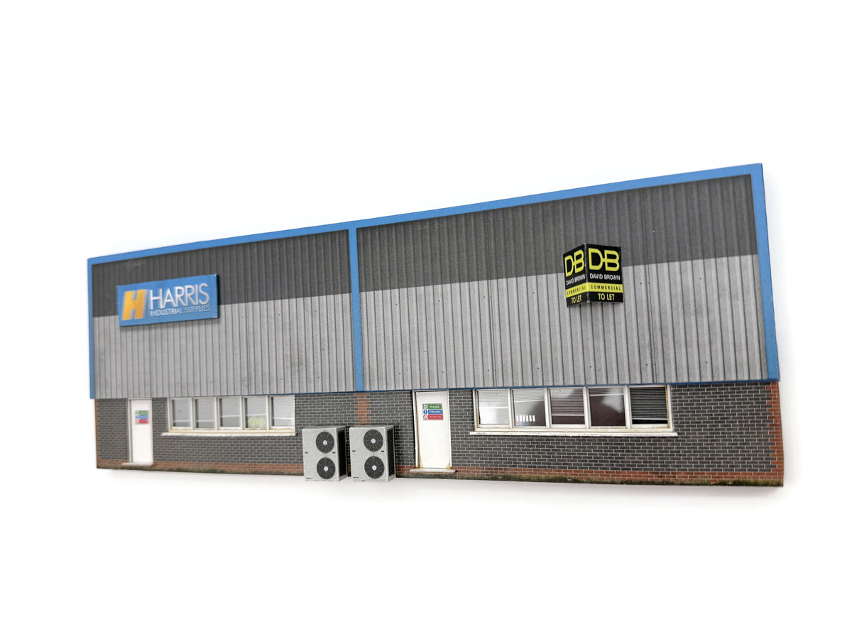 KX007-OO Low Relief Industrial Unit Side Wall #1 OO / 4mm / 1:76