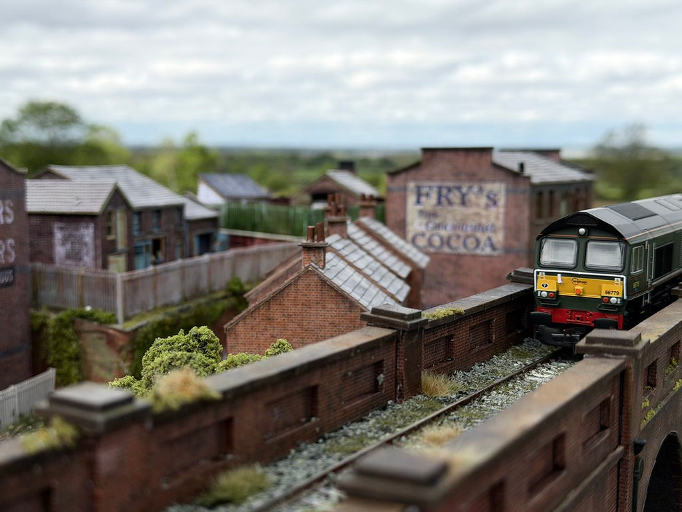 OO Scale Buildings & Miniature Accessories at Scale Model Scenery