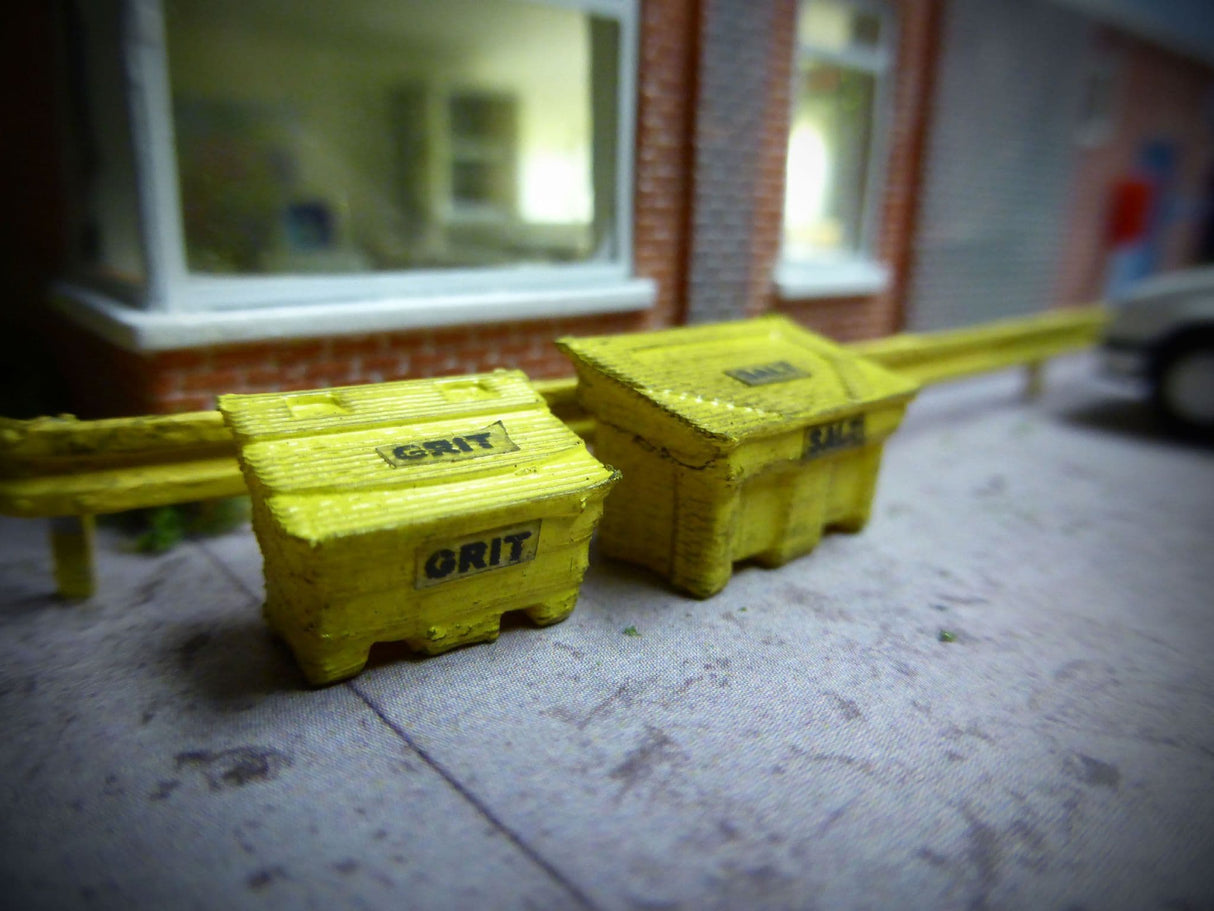 AX056-N 3D Printed Grit Bin/Salt Box (Pack of 4) N/2mm/1:148