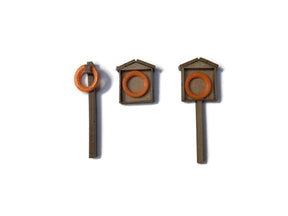 AX147-OO Lifebuoys & Cabinets (Pack of 6) - OO/4mm/1:76