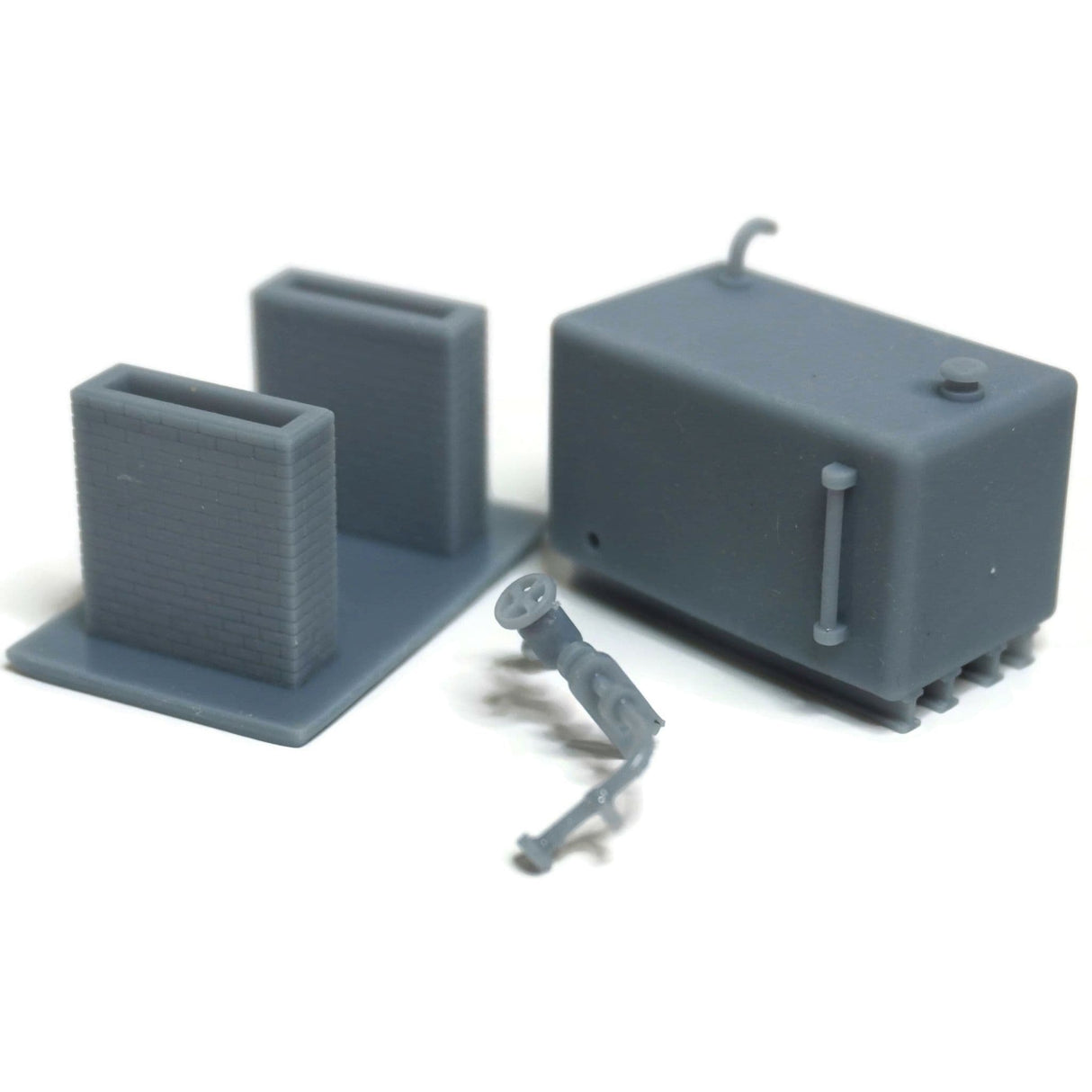 AX197-OO Oil / Fuel Tank On Brick Pillars - OO/4mm/1:76