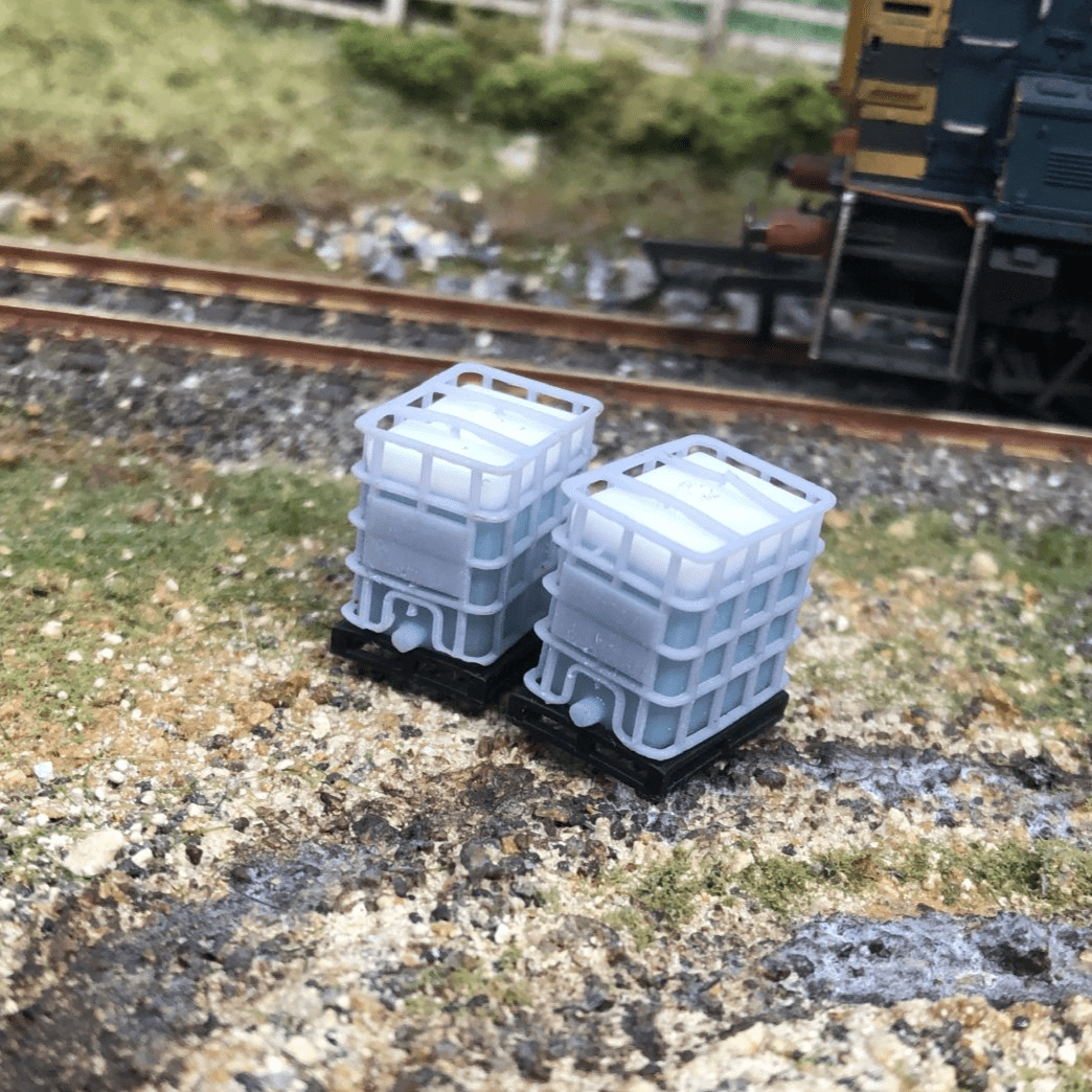 AX343-OO 640L IBC Tanks / Containers (Filled)  (Pack of 4) OO/4mm/1:76