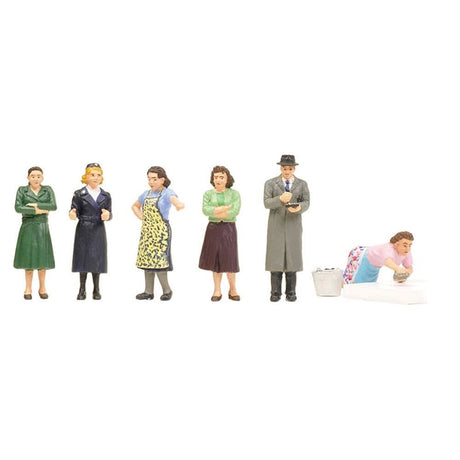 Bachmann 36-406 Suburban Street Scene Figures (Pack of 6) - HO/OO