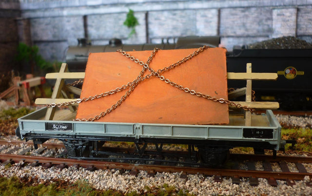 CX001 Fine Steel Chain (3mm x 2mm links) For OO/O Scale