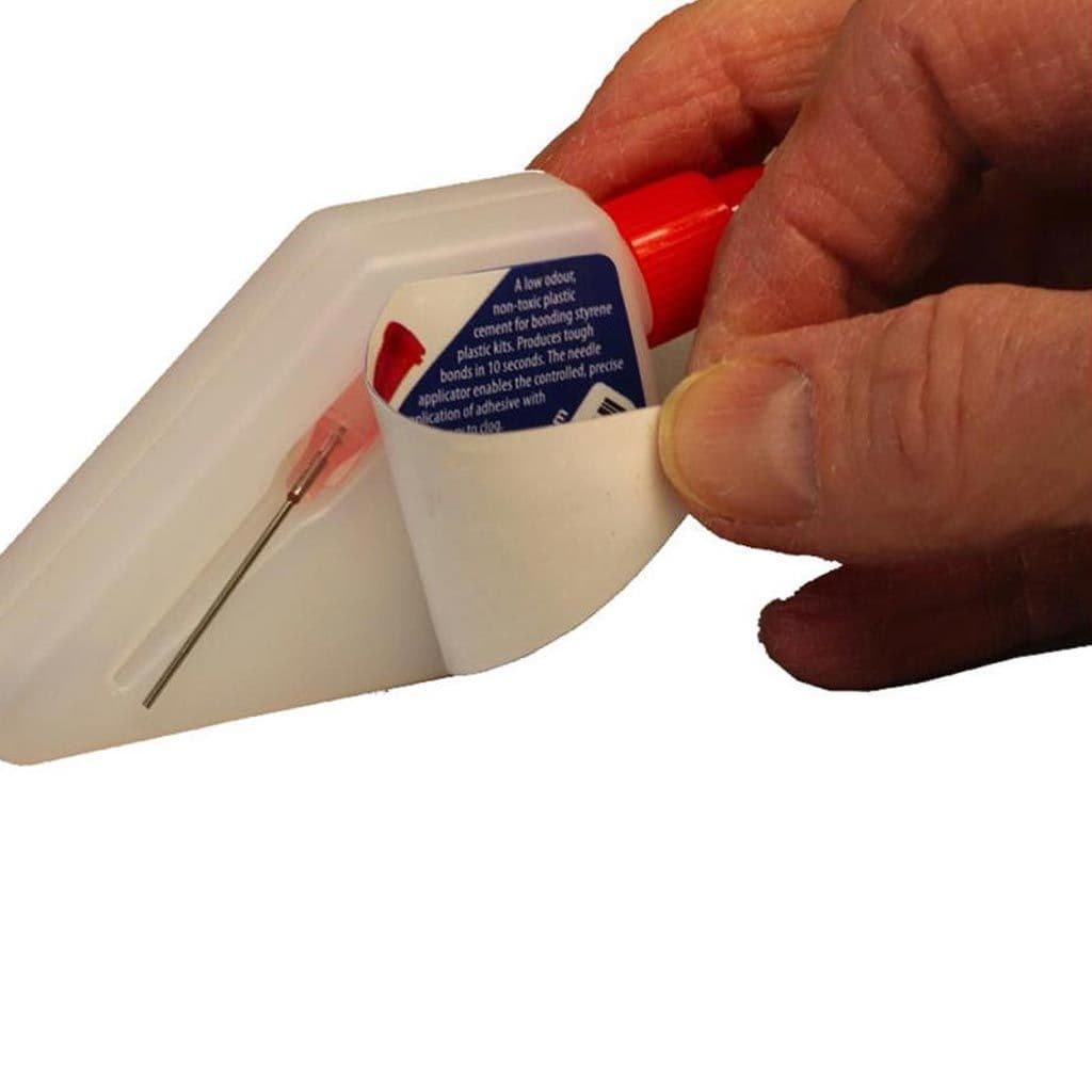 Deluxe Materials AD-92 Precision Plastic Glue (25g)