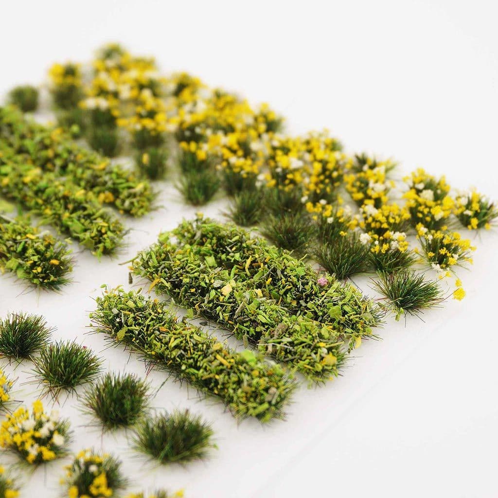 FB025 Yellow Flower & Hedge Mix