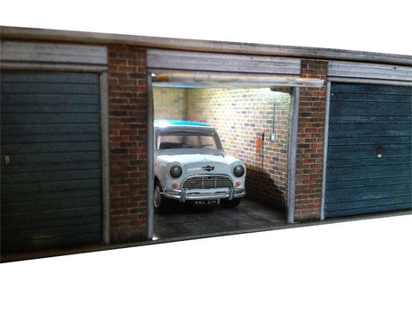KX029-OO Lock-Up Garages (Block Of Six) OO/4mm/1:76