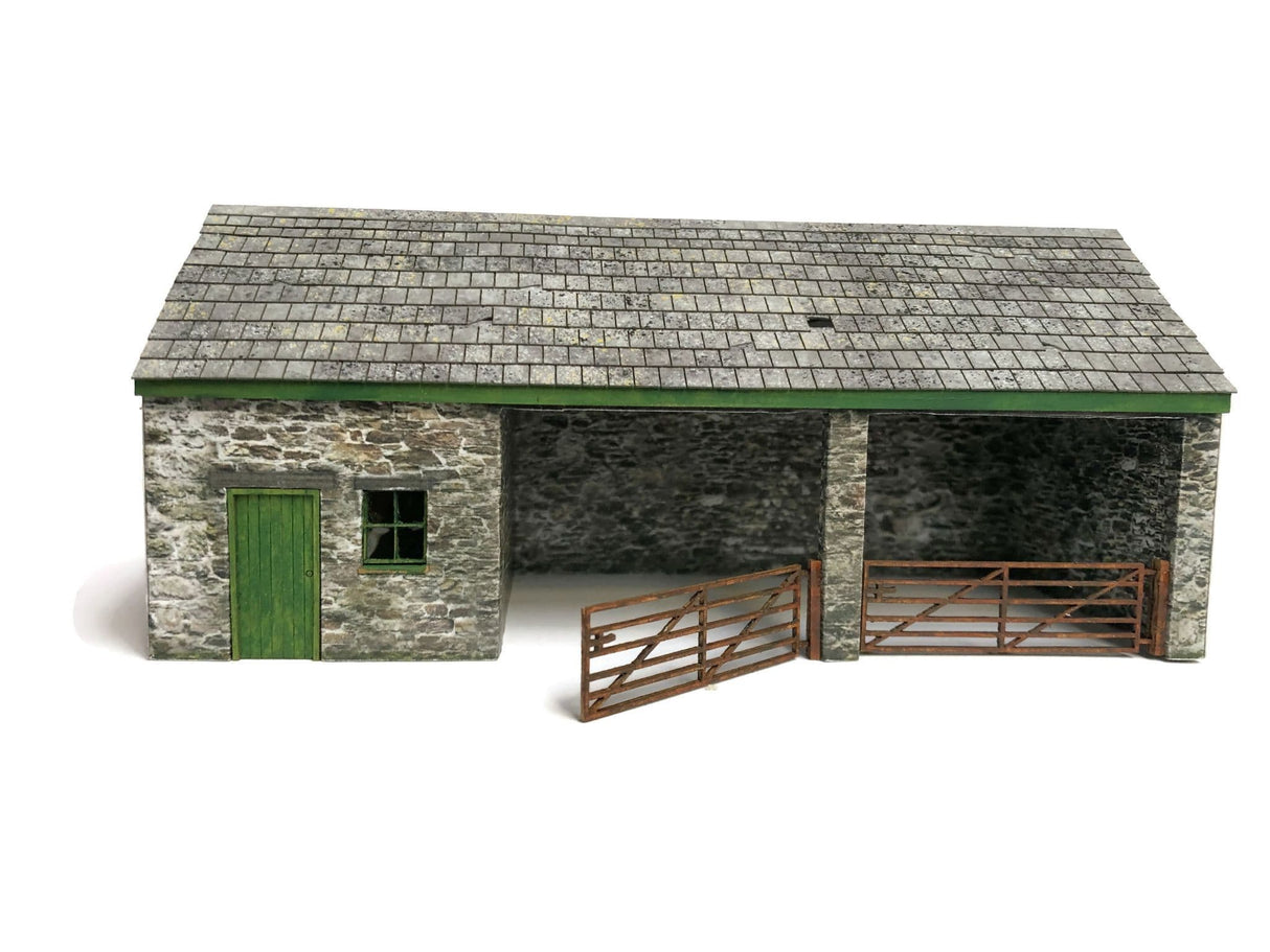KX064-OO Farm Machinery / Tractor Store & Workshop - OO/4mm/1:76