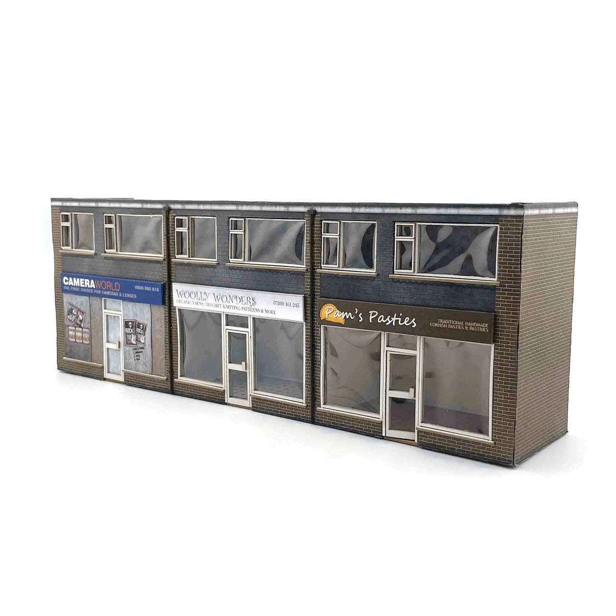 KX089-OO Low Relief 1970's Terraced Shops - OO/4mm/1:76