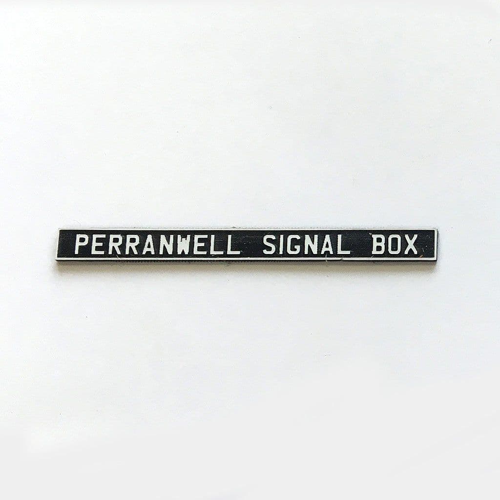 LX093-OO Laser Engraved Signal Box Nameplates OO/4mm/1:76
