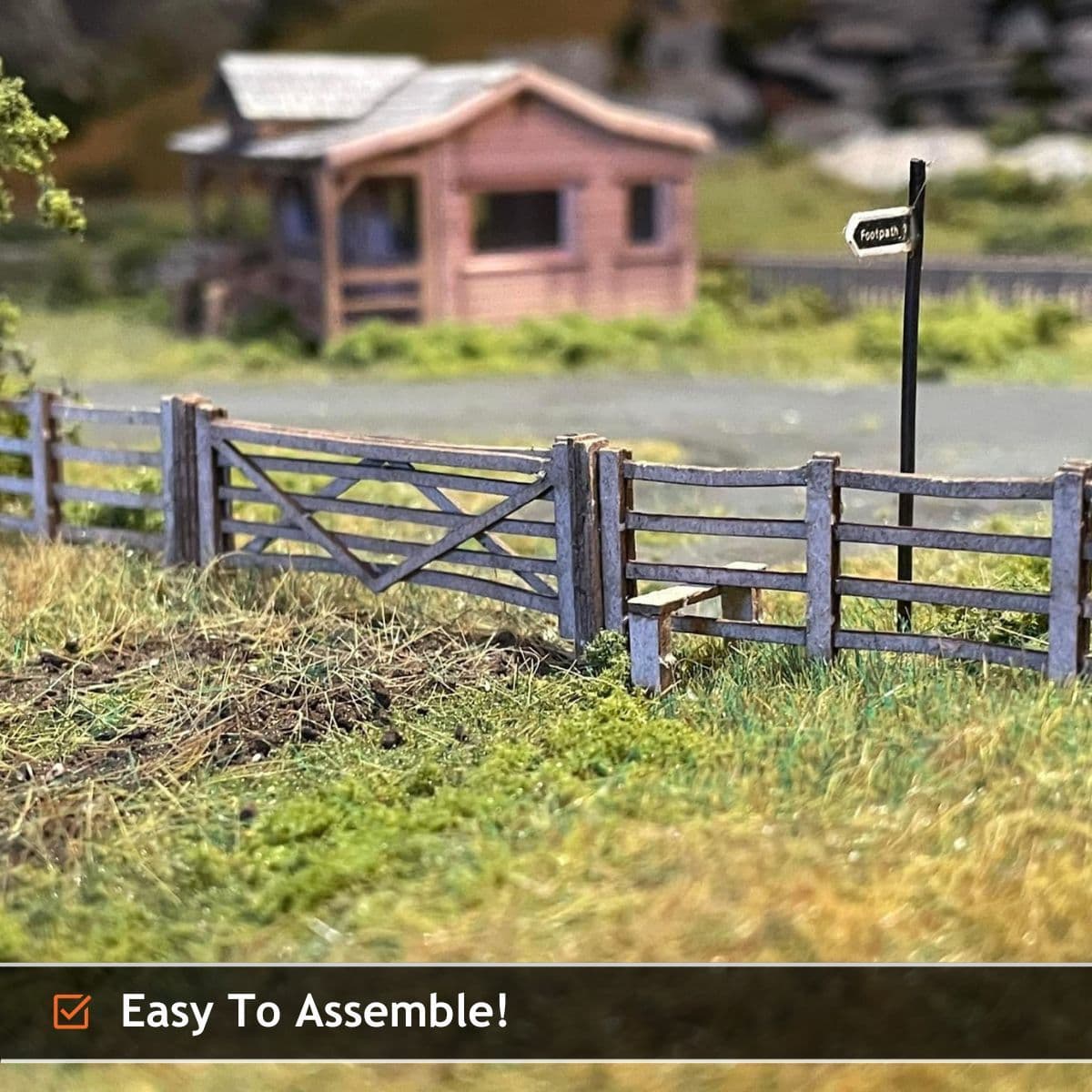 LX001-OO Laser Cut Five Bar Gates & Posts (Pack Of 3) OO/4mm/1:76