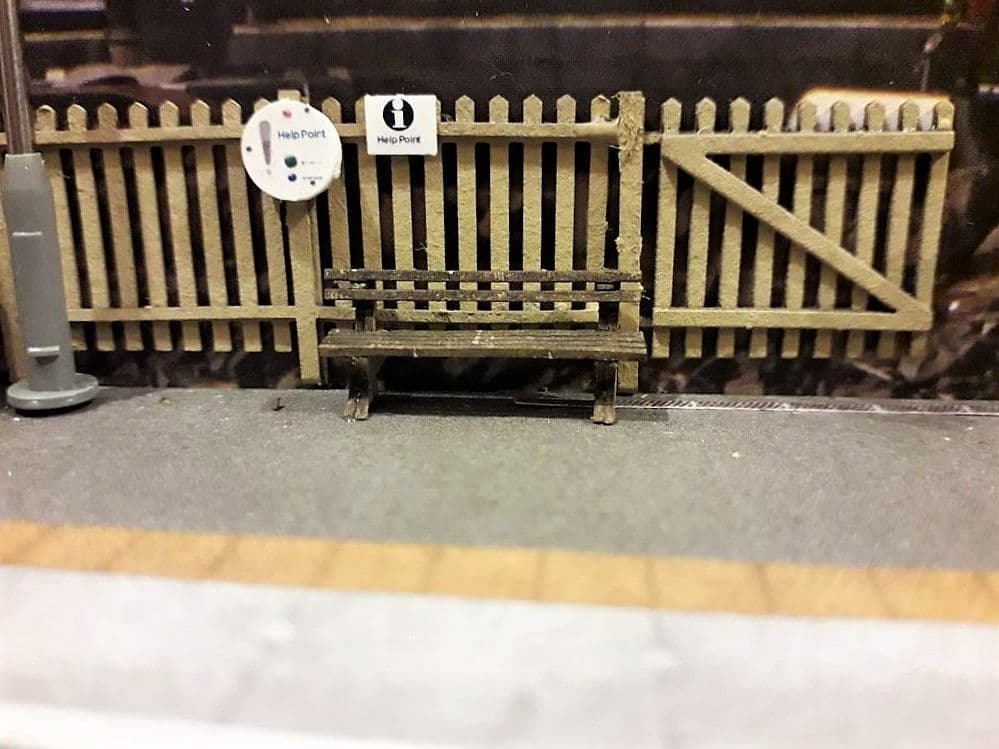 LX030-OO Laser Cut Platform Fencing OO/4mm/1:76