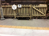 LX030-OO Laser Cut Platform Fencing OO/4mm/1:76