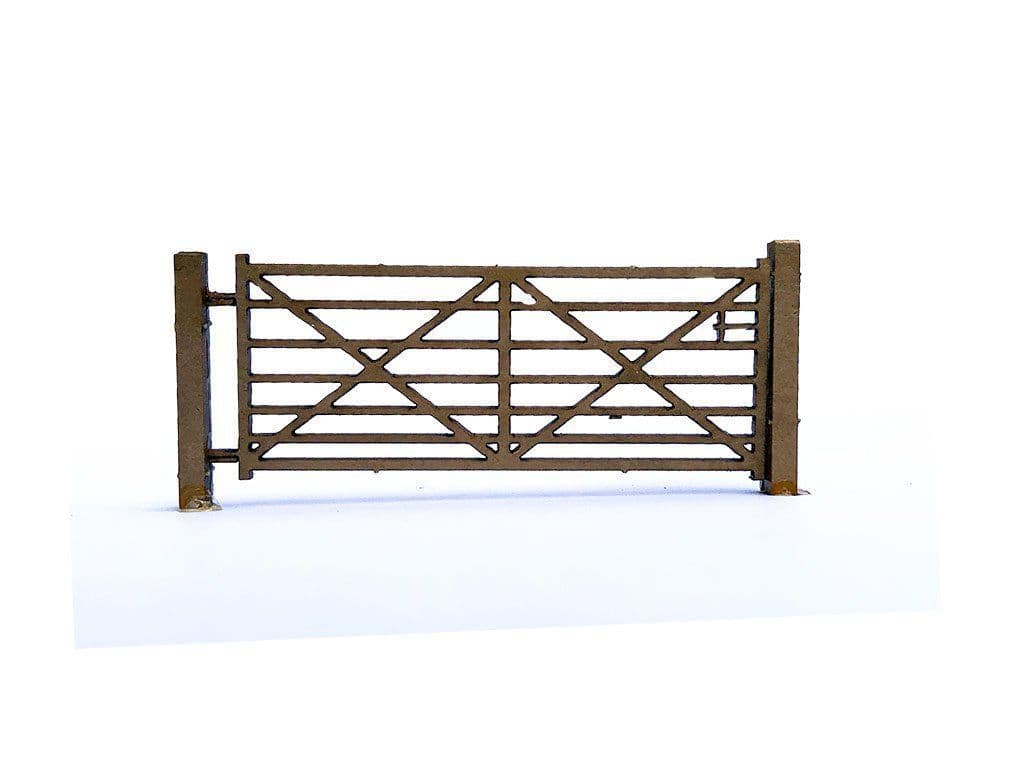LX046-OO Laser Cut Vintage Metal Field Gates (Pack of 8) OO/4mm/1:76