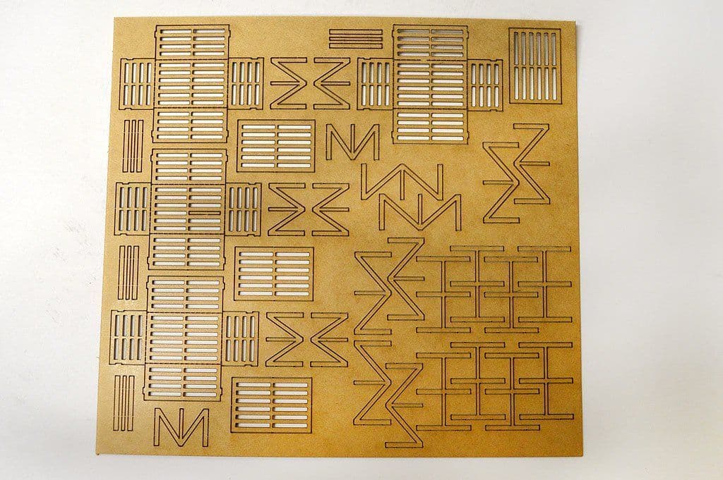 LX062-OO Laser Cut Medium Slatted Wooden Shipping Crates OO/4mm/1:76