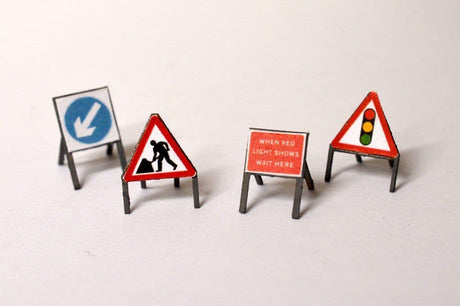 LX074-OO Laser Cut Temporary Road Signs (Pack of 16) OO/4mm/1:76