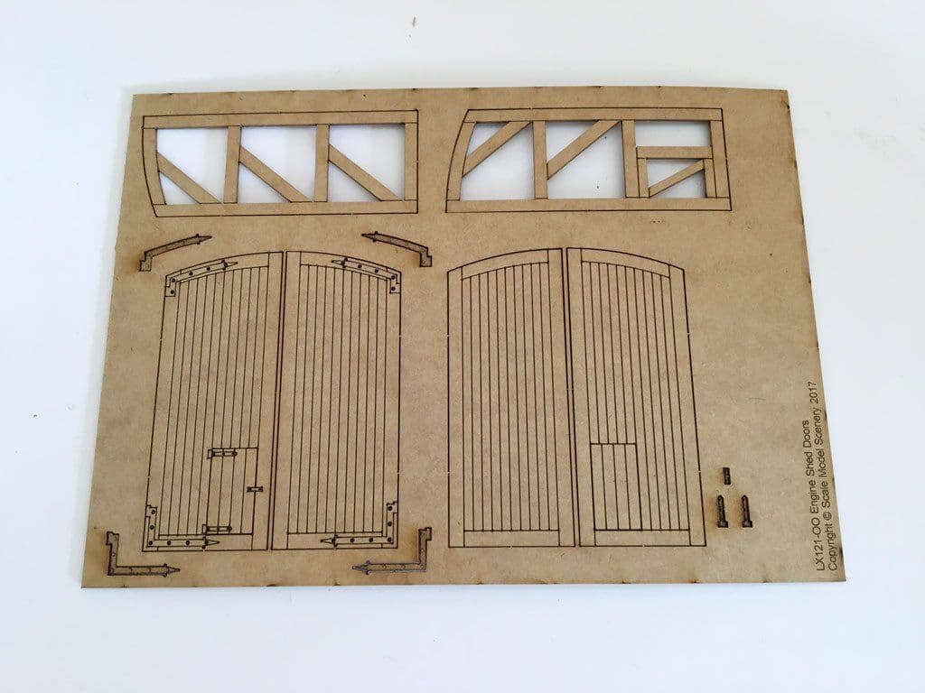 LX121-OO Engine Shed Doors Arched Top Set 1 OO/4mm/1:76