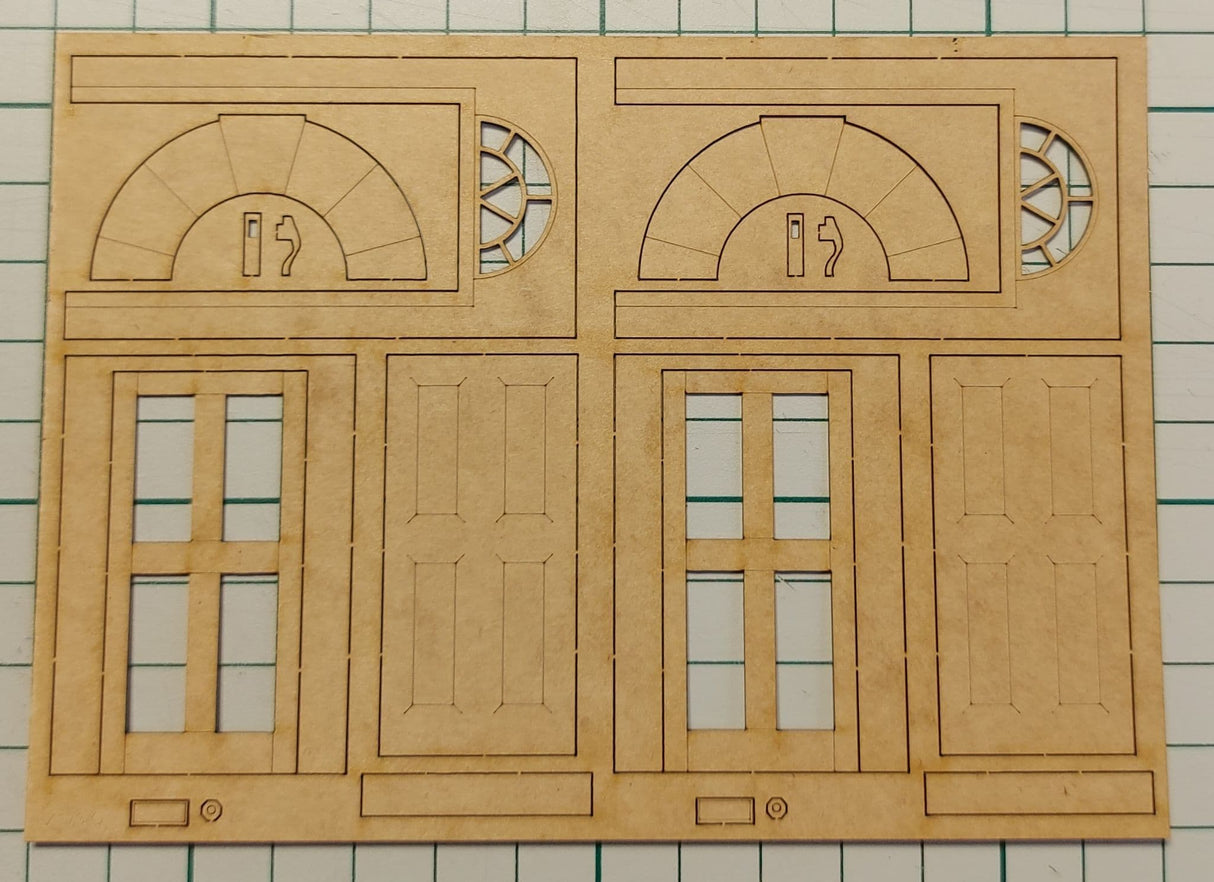LX173-O Four Panel Exterior Doors (Pack of 2) - O/7mm/1:43