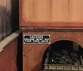 LX237-OO Engines Must Not Pass This Arch Sign (GWR) (Pack of 2) OO/4mm/1:76