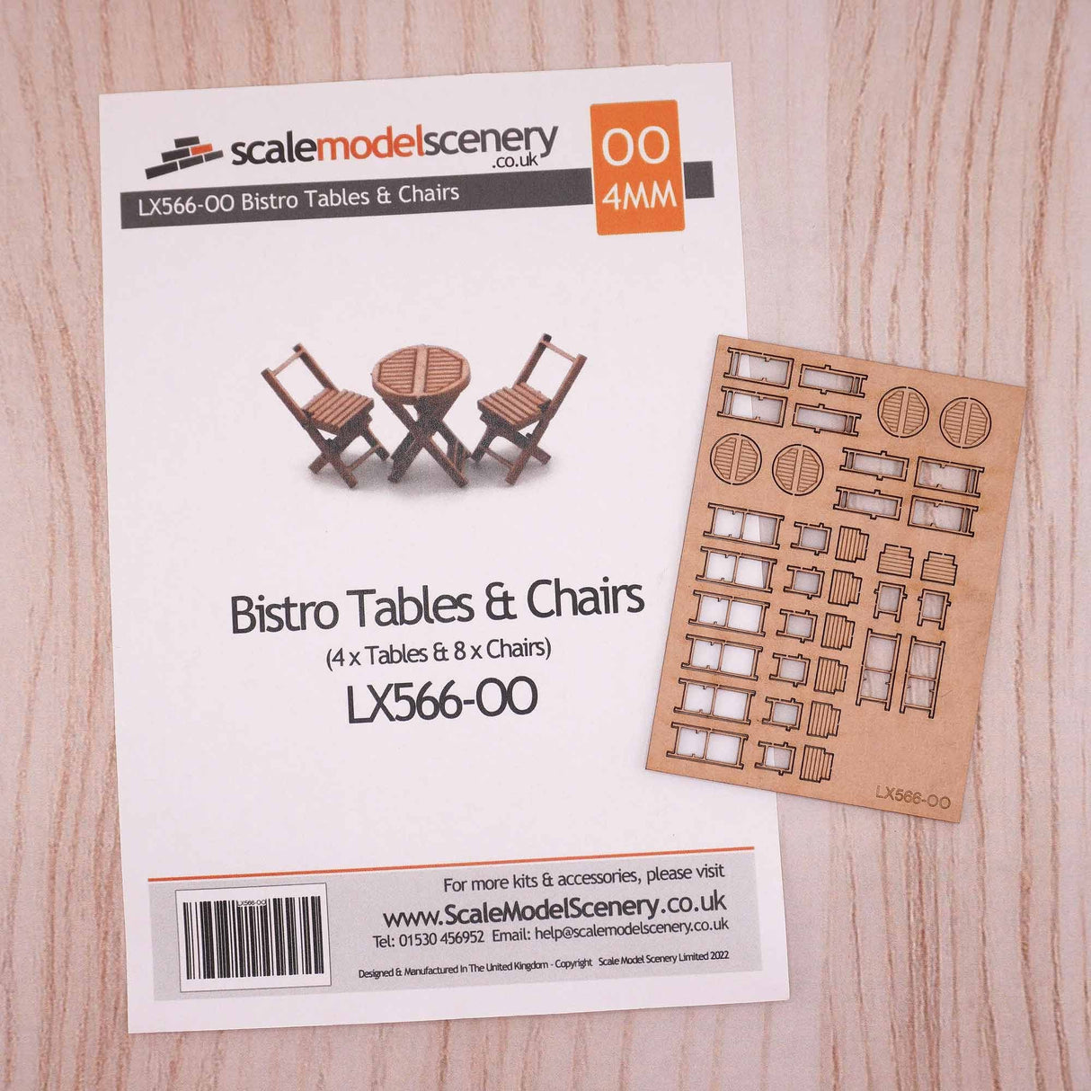LX566-OO Wooden Bistro Tables & Chairs - OO/4mm/1:76