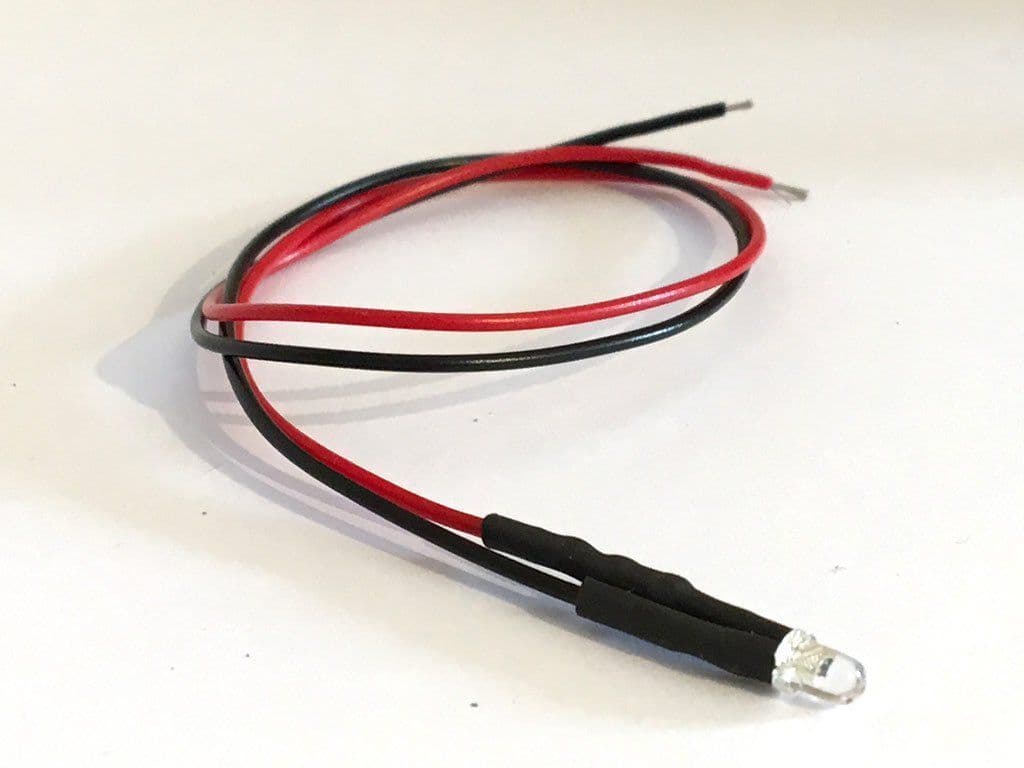 Pre-Wired 3mm Blue Flickering LED 12 to 16v (Pack of 1) MLS012