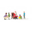 Preiser 10763 Father Christmas With Mother & Children Scene - OO/HO