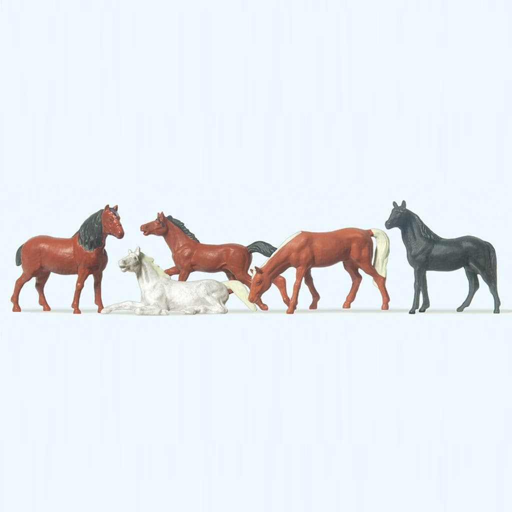 Preiser 14408 Black & White Cows (Pack of 30) for OO/HO Scale