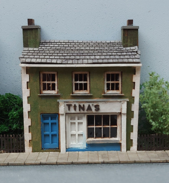 UW2004-N Low Relief Medium Shop with Flat - N / 2mm / 1:148